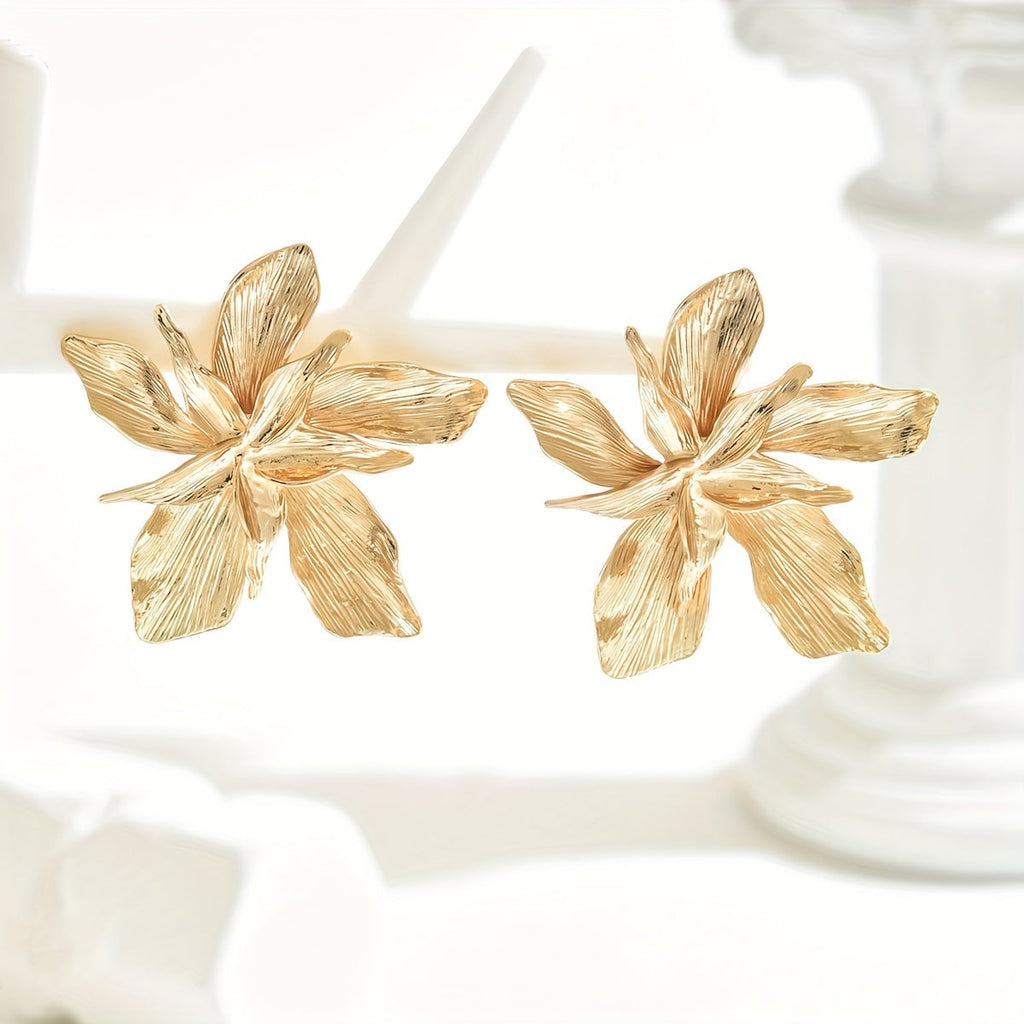 Lanira™ | Golden Floral Drop Earrings